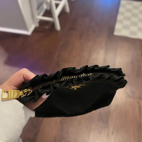 PRADA RUFFLE POUCH. IN EXCELLENT CONDITION. It’s so cute , just don’t need! - Picture 3 of 6